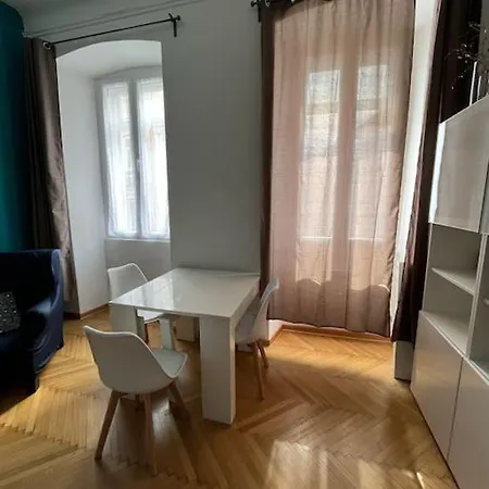 Vacanza Piazza Goldoni Appartement Triëst